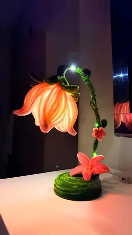Handcrafted Pipe Cleaner Flower Table Lamp — Pink Petal Design, Ready to Use