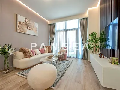 Available Soon | Mid Floor | Flexible Cheques