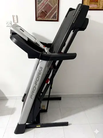 Pre-form endurance s7 treadmill