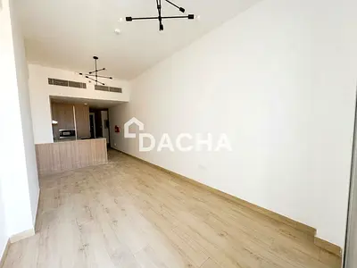 SPACIOUS | VACANT | CORNER