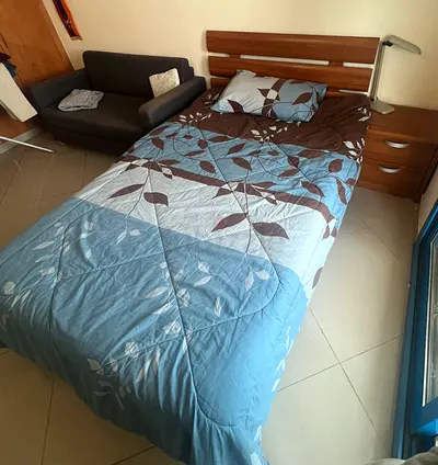 Wood bed with Bedside Cabinet in Good Condition