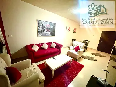 غرفه وصاله / مفروشه فرش كامل / بلكونه / علي مخرج دبي / اول التعاون / الشارقه
