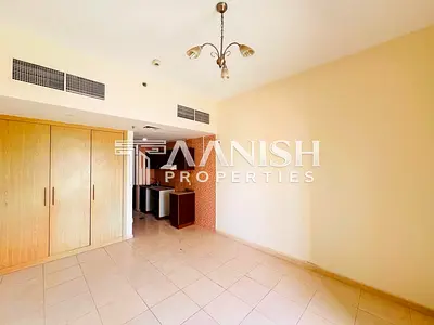 COMFORTABLE STUDIO APARTMENT | PRIME LOCATION | IMMEDIATE OCCUPANCY