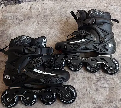 Inline skate rollerblade  size 37 EU no dents  no Scratches.  Brandnew . I bought it for 250
