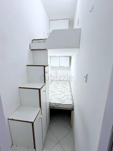 Partition available in burjuman exit -4