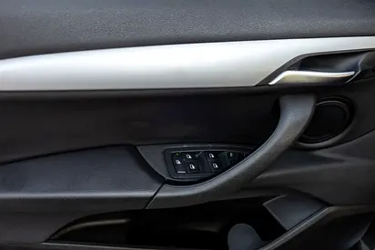 BMW X2 sDrive20i, миниатюра 3