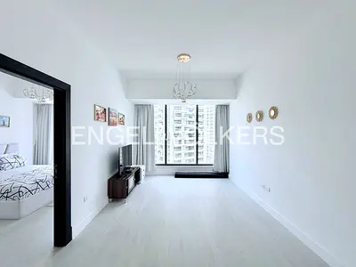 Modern | Bright | Furnished | Vacant Now