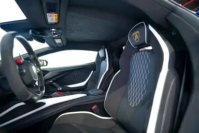 صورة مصغرة 18 لـ 2024 Lamborghini REVUELTO