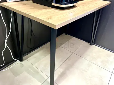 Lowest Price!!! Dining Table for Sale – 4 to 6 Seater Oak Table