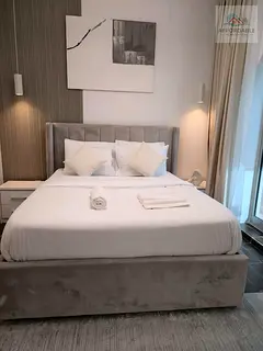 Premium & Elegant unit I With great amenity I Prime location