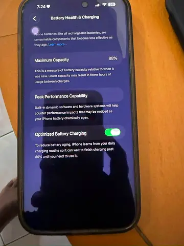 iPhone (good condition) — Battery Health 88% Original battery