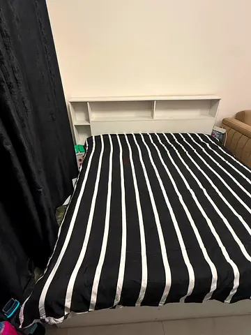 White Wooden Bed Frame with Built-in Headboard Shelves - King bed 180x200