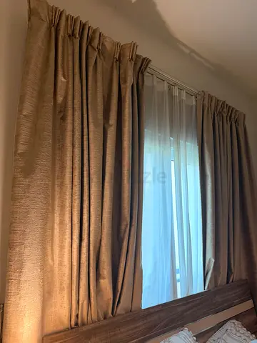 Custom Pinch-Pleat Double Curtain Set with Tracks (220 x 270 cm) – Pristine Condition