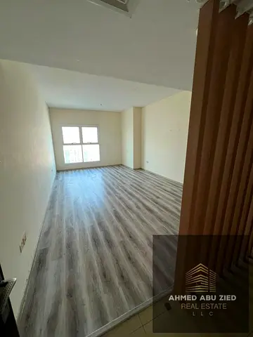 Three-bedroom apartment with a living room for annual rent in Al Rashidiya 3, Ajman. Features inclu