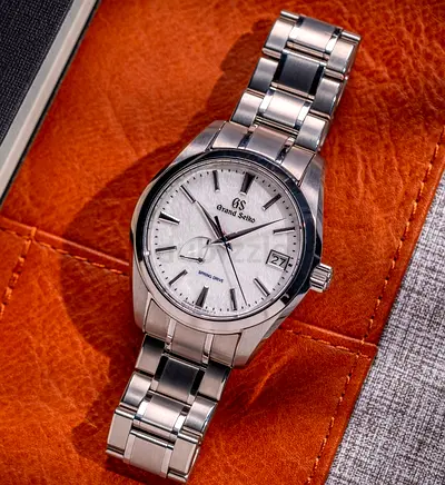 Grand Seiko "Snowflake" Heritage Collection SBGA211 Spring Drive 41 mm Titanium White Textured Dial