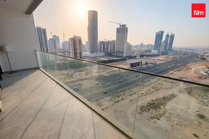Vacant And Ready | Fitted | Large Layout | Balcony