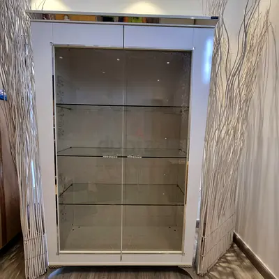 Large Aldora Luxury Glass Display Cabinet (1.84m) – Pristine Condition (Mirdif)