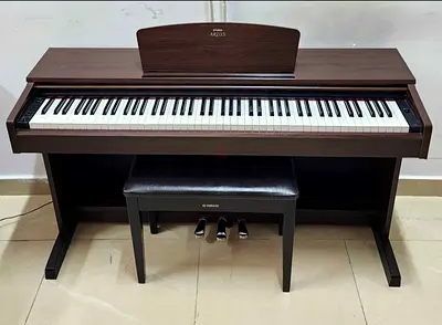 The Yamaha YDP-140 is an entry-to-mid-level console digital piano from the Arius series. It features