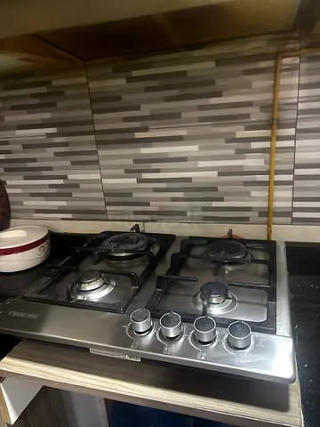Gas stove