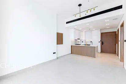 PRIME LOCATION | SPACIOUS | MODERN LAYOUT