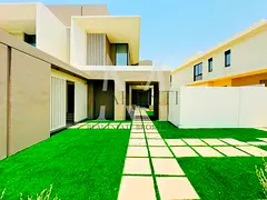 4BED | BIG PLOT | LANDSCAPED GARDEN | READY TO MOVE | PRIME LOCATION