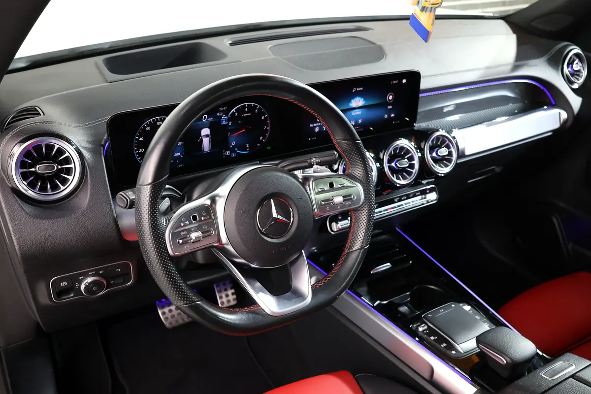 Mercedes-Benz GLB-Class 2023