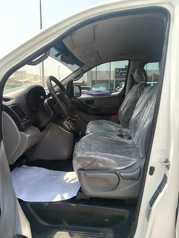 صورة 13 لـ 2020 Hyundai H1