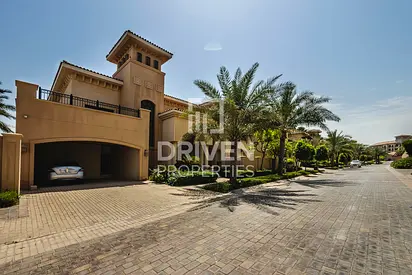 5BR Luxury Villa | Own Garden and Pool | St Regis
