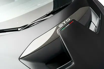 صورة مصغرة 18 لـ 2023 Lamborghini HURACAN