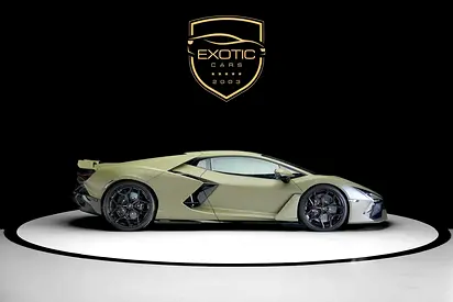 صورة 4 لـ 2024 Lamborghini REVUELTO