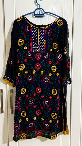 Urgent selling pre loved dress 3pc