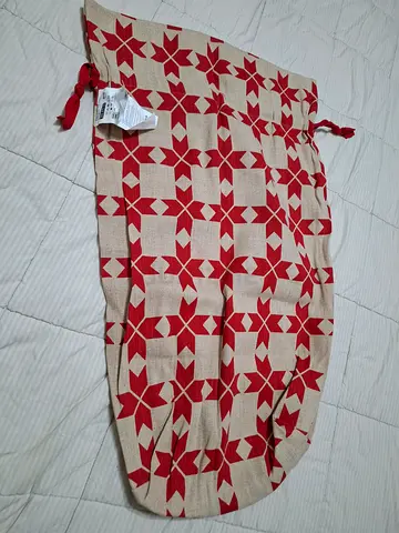 Storage bag with red star pattern - excellent condition