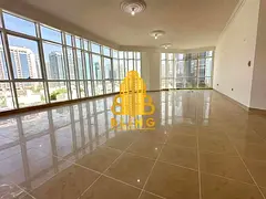 Spacious 3BR + Maid Room | Prime Corniche Location | 215 sqm