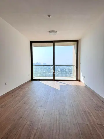 PRIME LOCATION | SPACIOUS LAYOUT | MODERN LIVING