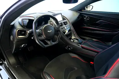 2019 Aston Martin DBS 照片 10