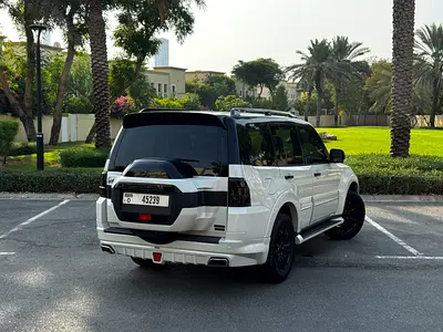 Mitsubishi Pajero Signature Edition, миниатюра 5