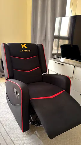 K Garmins Recliner Gaming/TV Chair with Footrest — Good Condition