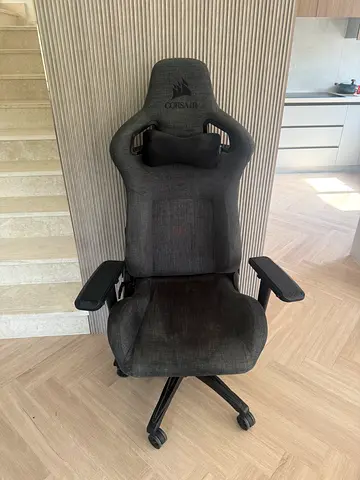 Corsair gaming chair