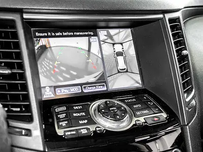 2018 Infiniti QX70 照片 12