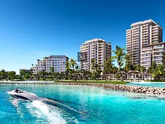WATERFRONT LIVING | LUXURIOUS | SPACIOUS LAYOUT