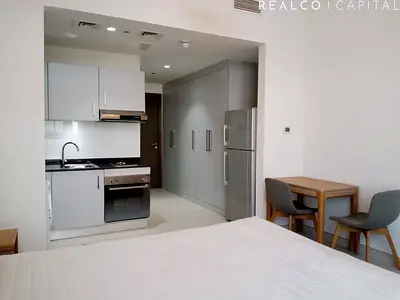 FURNISHED STUDIO I READY TO MOVE IN I UP TO 4 CHEQUES