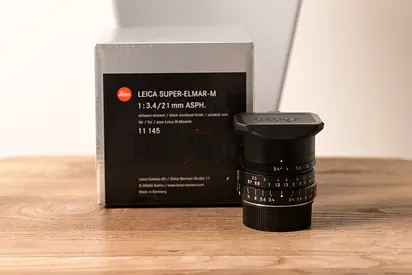 Leica Super-Elmar-M 21mm f/3.4 ASPH with Box - Excellent Condition