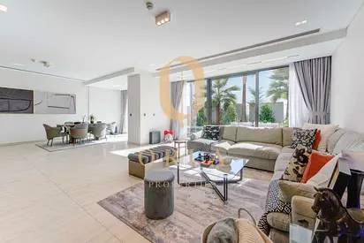 Single Row | Fully Furnished | Fully Upgraded