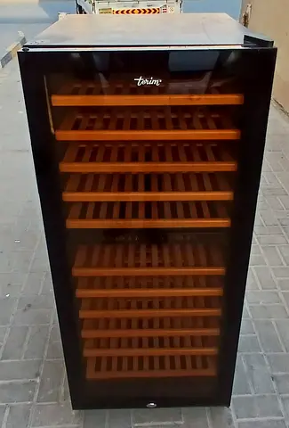 Large Beverage cooler 320 liter TERIM Good Condition