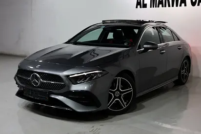 Mercedes A 200 2024 | GCC Specs | GARGASH WARRANTY + SERVICE CONTRACT I ACCIDENTS FREE I AMG KIT .