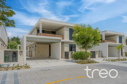 Extended Living | Landscaped | Viewable