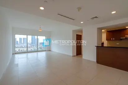 Spacious 2BR | Corner unit | Vacant | City view