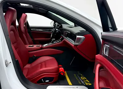 صورة مصغرة 9 لـ 2018 Porsche PANAMERA