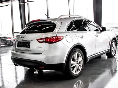 2018 Infiniti QX70 照片 14