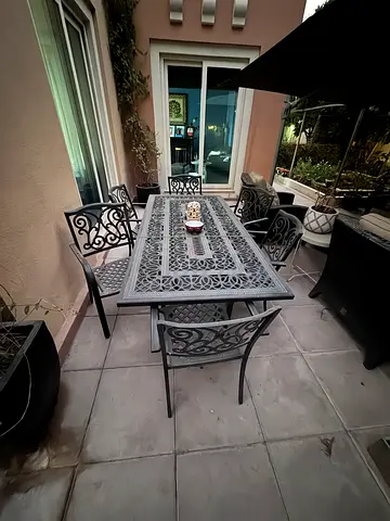 Outdoor Cast Aluminum Dining Table with 6 Chairs - Perfect Condition